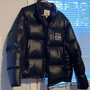 Armani exchange black puffer jacket very comfortable n light weight